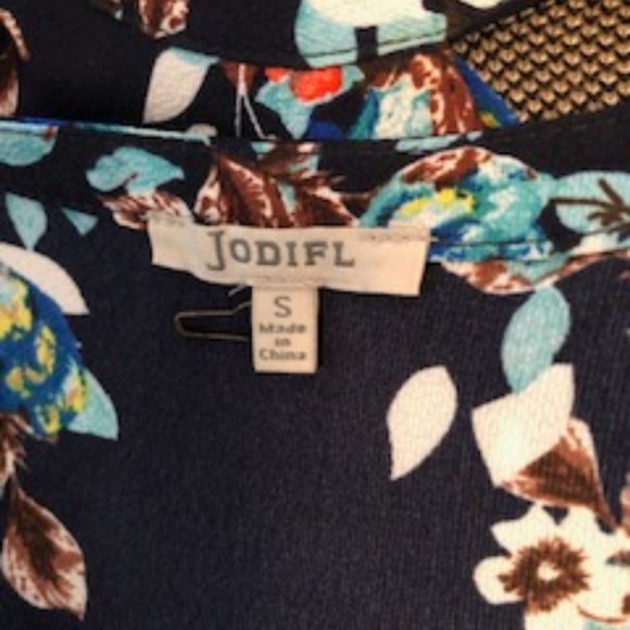 Top - Picture 3 of 3